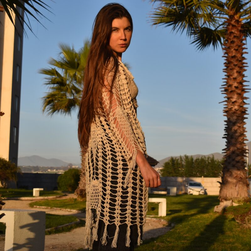 Tapado de encaje y flequillos