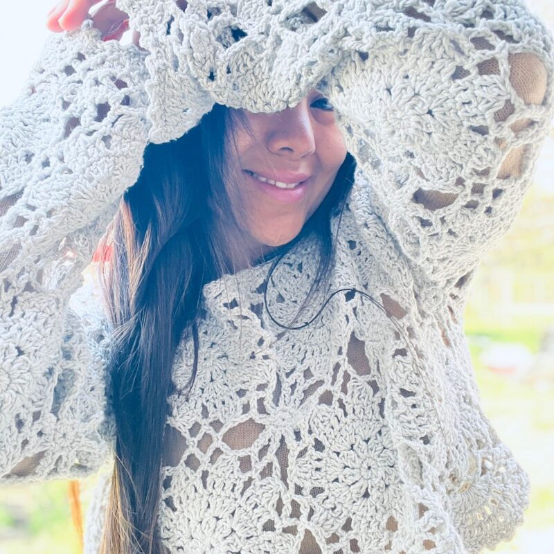 Top crop encaje manga larga