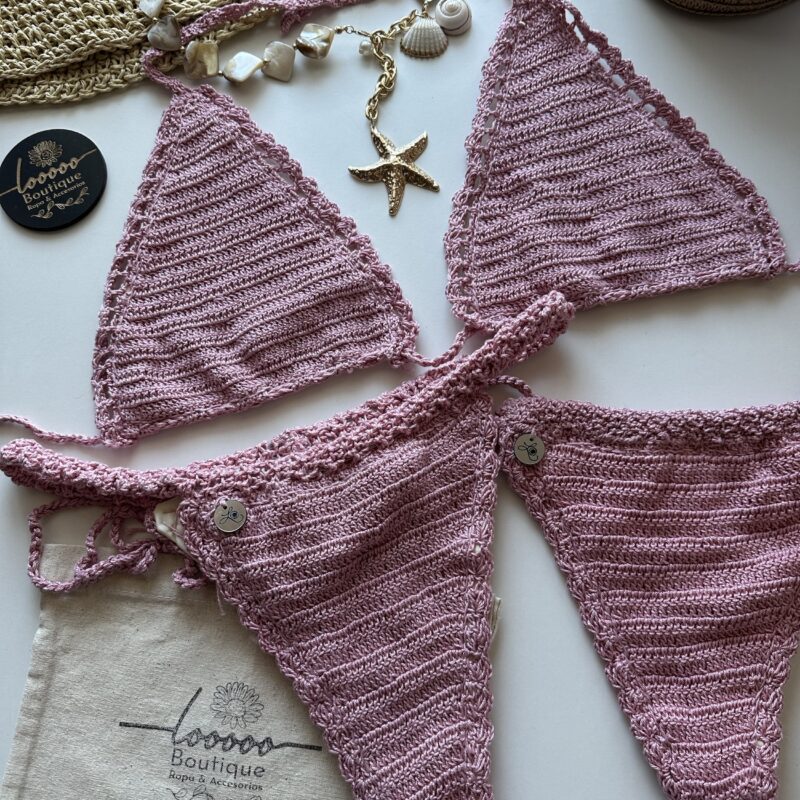 Bikini con corpiño triangular